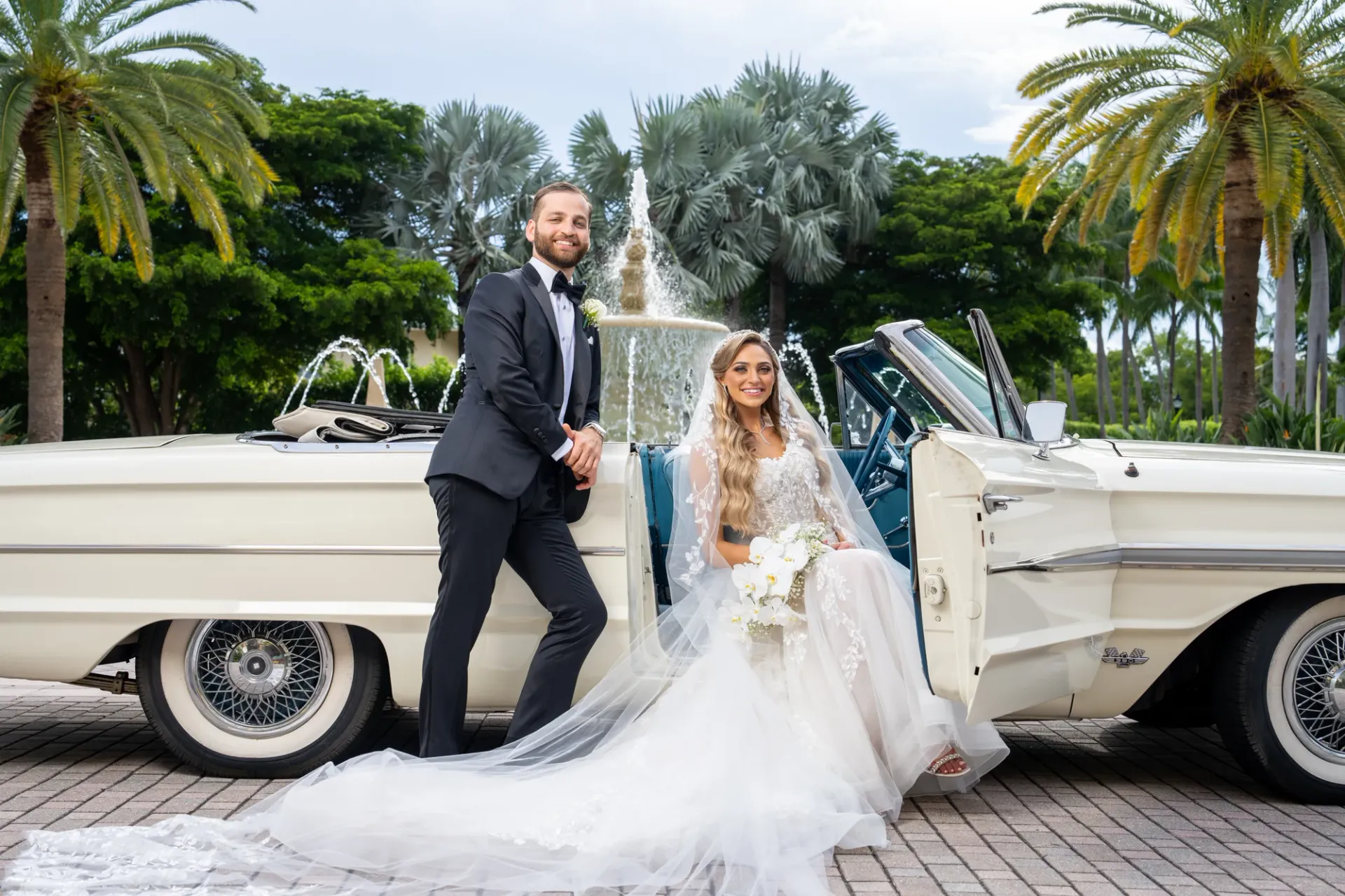Full-service wedding planning celebration by Très CHIC