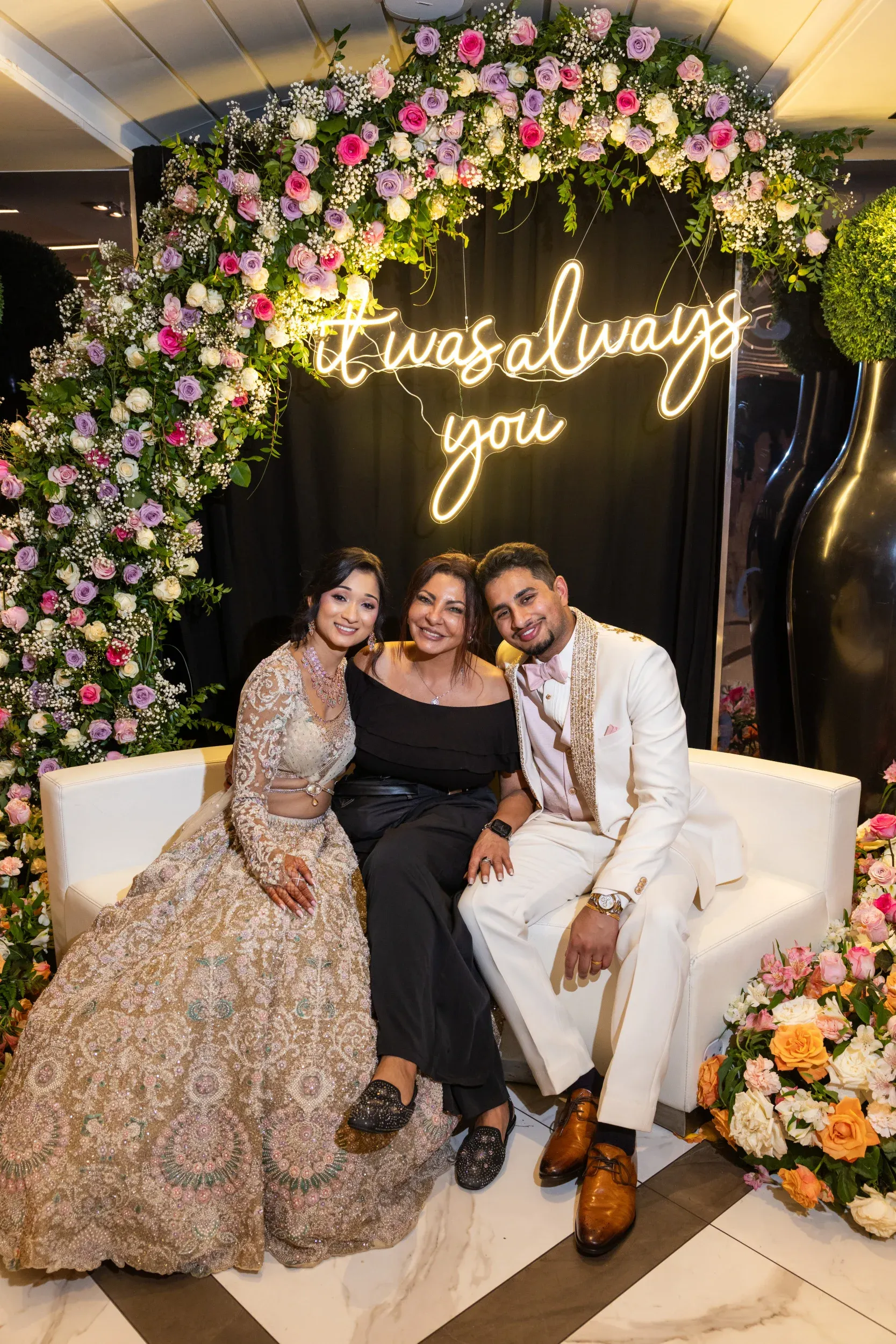 Garland Exchange & Rituals — South Asian Tradition designed and planned by Très CHIC